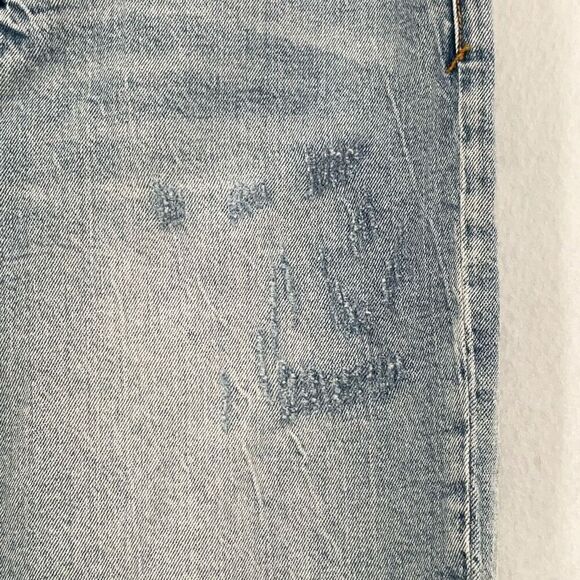 Anthropologie Pilcro Light Wash Blue Denim Mid-Thigh Frayed Bermuda Shorts Sz 29 - Picture 4 of 10